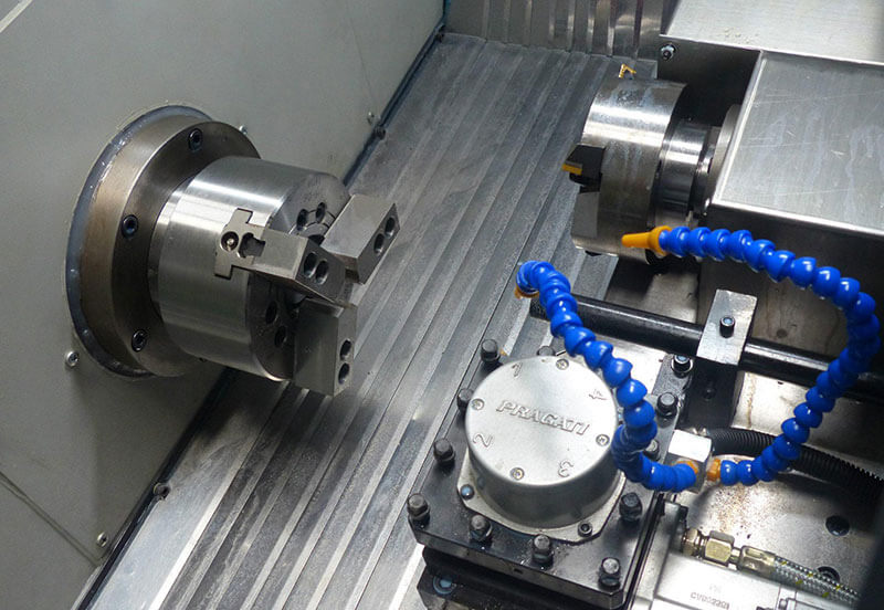 Structural features of inclined bed CNC lathe